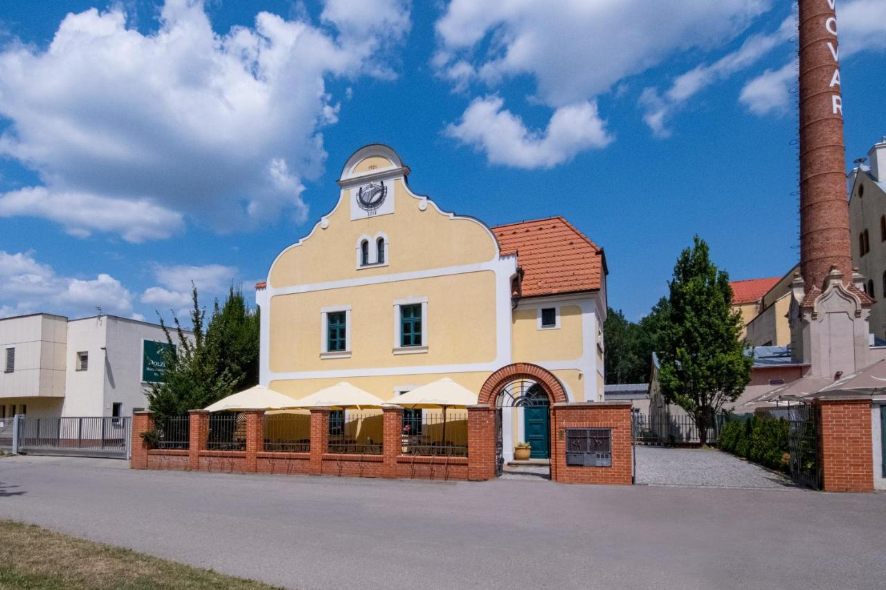 Penzion Elux Břeclav Eksteriør billede